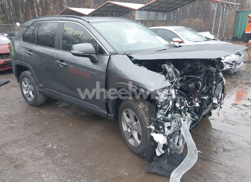 2024 Toyota Rav4 HYBRID XLE (VIN 4T3RWRFV1RU159888) main photo