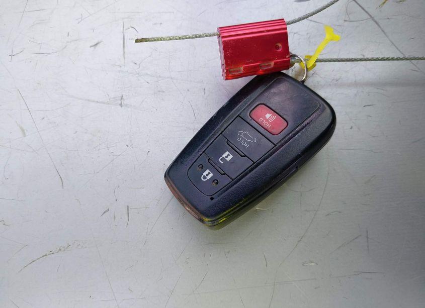 Photo 11 of 2020 Toyota Rav4 HYBRID XLE (VIN 4T3RWRFV2LU006038)