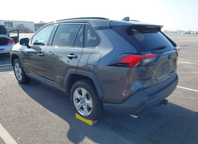 Photo 3 of 2020 Toyota Rav4 HYBRID XLE (VIN 4T3RWRFV2LU006038)