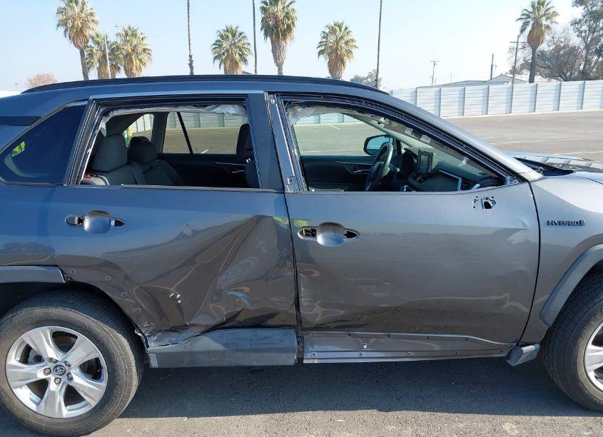 Photo 6 of 2020 Toyota Rav4 HYBRID XLE (VIN 4T3RWRFV2LU006038)
