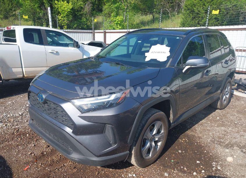 Photo 2 of 2022 Toyota Rav4 HYBRID XLE (VIN 4T3RWRFV2NU050687)