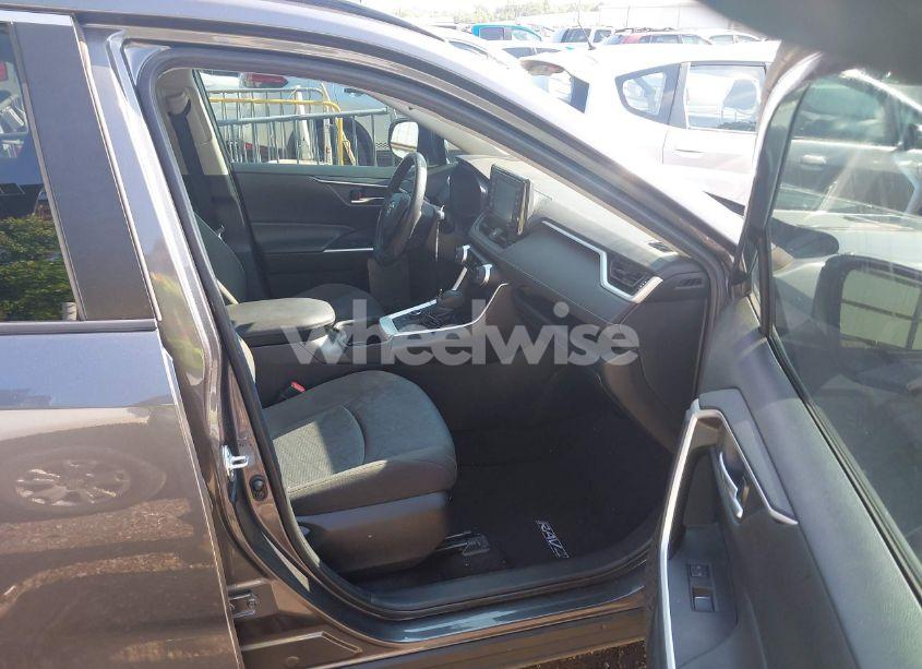 Photo 5 of 2022 Toyota Rav4 HYBRID XLE (VIN 4T3RWRFV2NU050687)