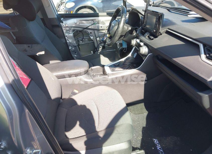 Photo 5 of 2022 Toyota Rav4 HYBRID XLE (VIN 4T3RWRFV2NU050785)