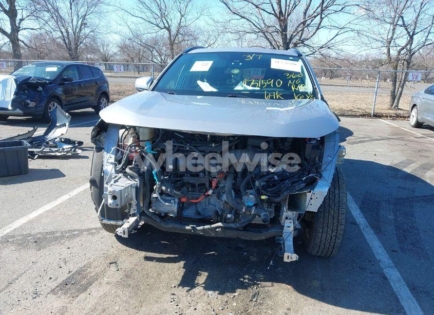 Photo 6 of 2022 Toyota Rav4 HYBRID XLE (VIN 4T3RWRFV2NU050785)