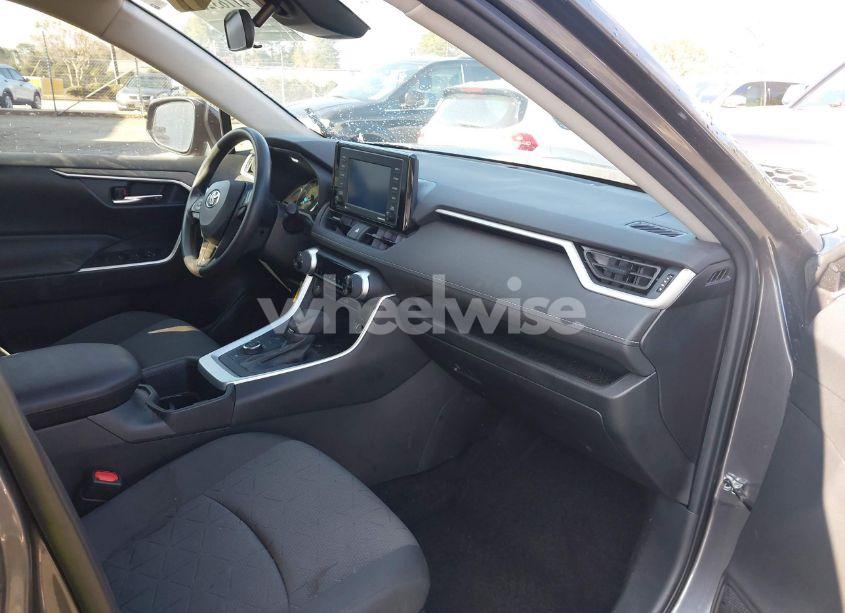 Photo 5 of 2022 Toyota Rav4 HYBRID XLE (VIN 4T3RWRFV2NU079364)