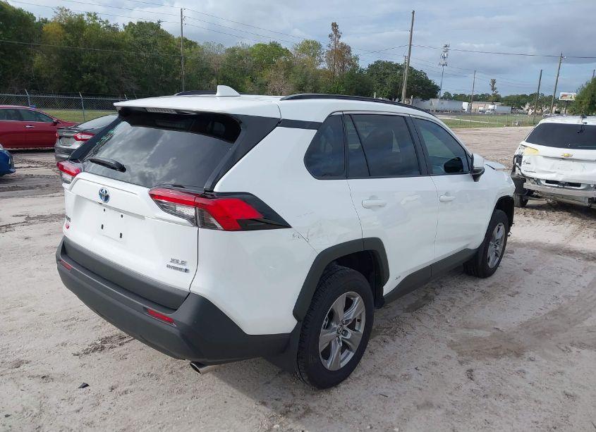 Photo 4 of 2024 Toyota Rav4 HYBRID XLE (VIN 4T3RWRFV2RU142842)