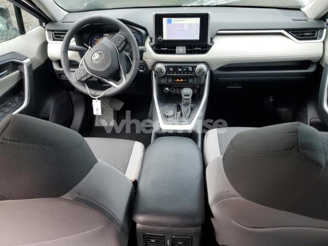 Photo 3 of 2025 TOYOTA RAV4 XLE (VIN 4T3RWRFV2SU187236)