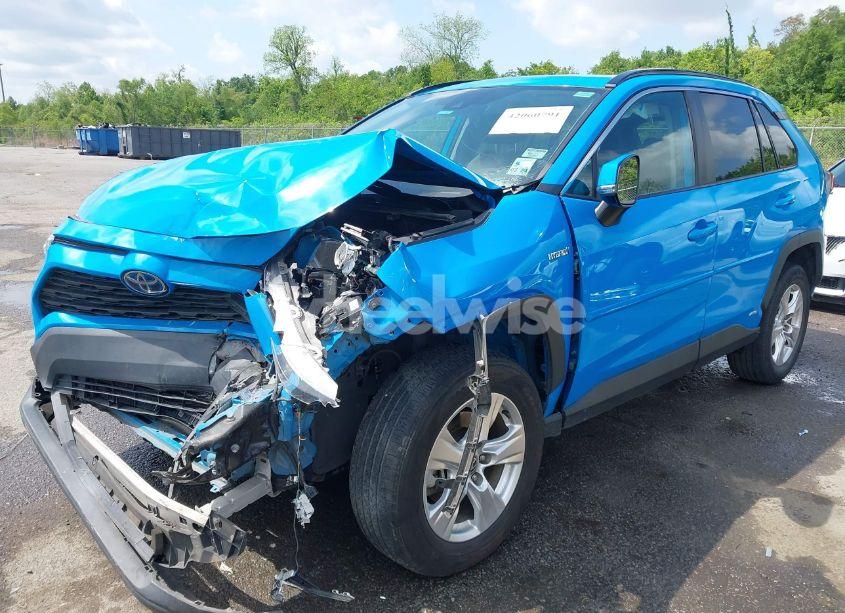 Photo 2 of 2021 Toyota Rav4 HYBRID XLE (VIN 4T3RWRFV3MU049319)