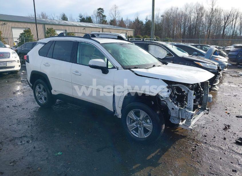 2022 Toyota Rav4 HYBRID XLE (VIN 4T3RWRFV3NU051850) main photo