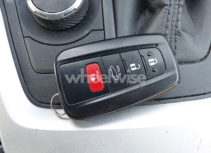 Photo 11 of 2022 Toyota Rav4 HYBRID XLE (VIN 4T3RWRFV3NU051850)