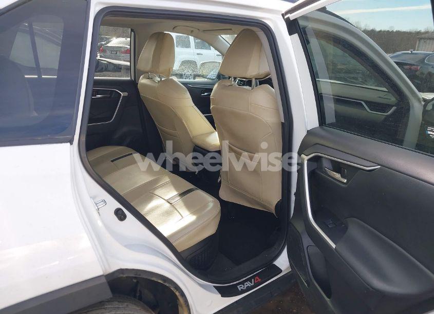 Photo 8 of 2022 Toyota Rav4 HYBRID XLE (VIN 4T3RWRFV3NU051850)