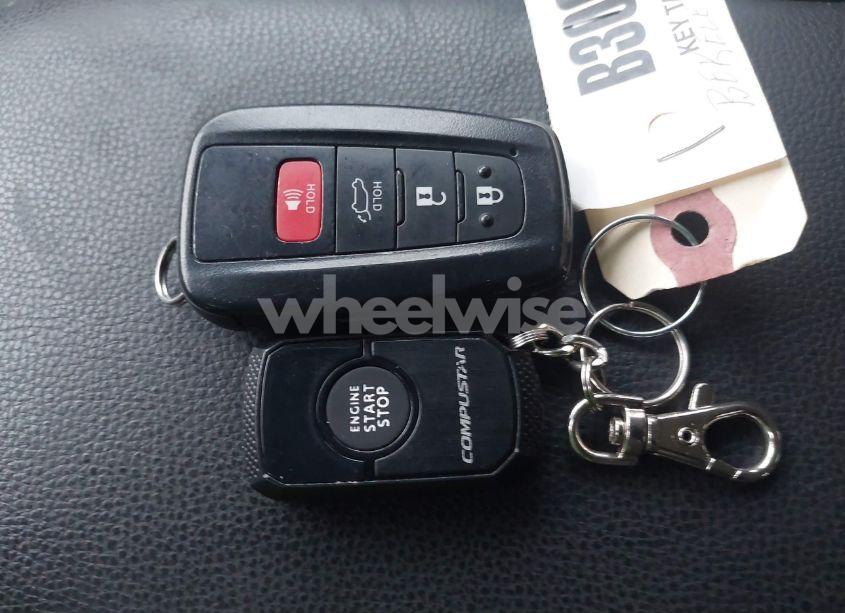 Photo 11 of 2022 Toyota Rav4 HYBRID XLE (VIN 4T3RWRFV3NU059351)