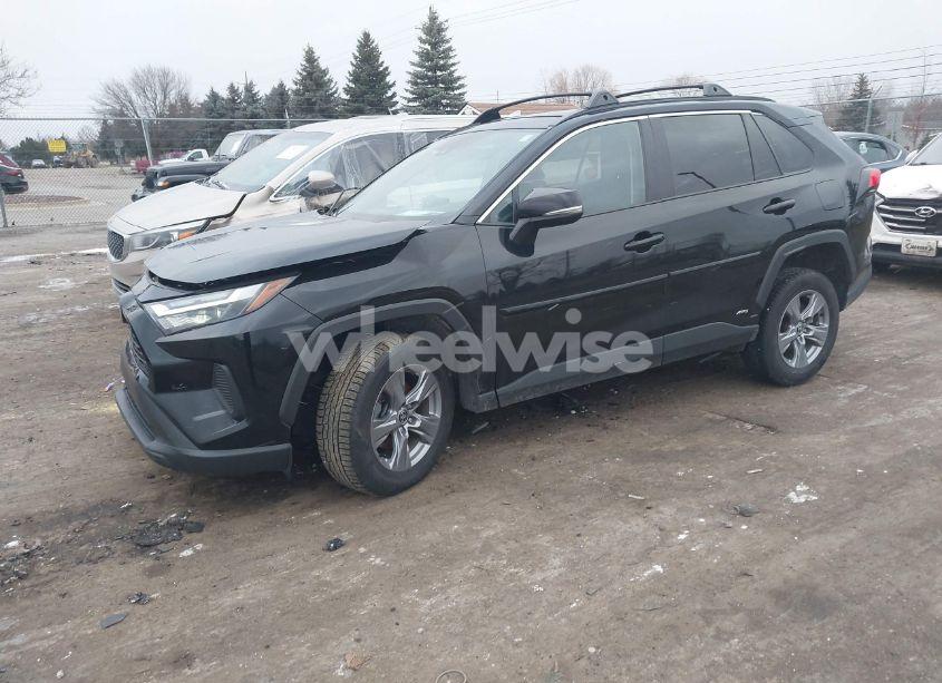 Photo 2 of 2022 Toyota Rav4 HYBRID XLE (VIN 4T3RWRFV3NU059351)