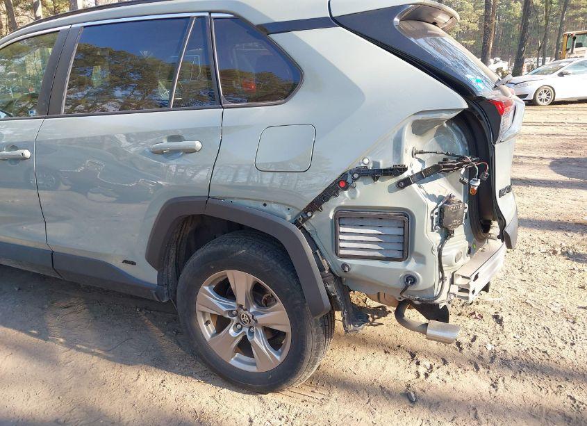 Photo 18 of 2022 Toyota Rav4 HYBRID XLE (VIN 4T3RWRFV3NU064999)
