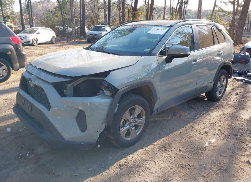 Photo 2 of 2022 Toyota Rav4 HYBRID XLE (VIN 4T3RWRFV3NU064999)