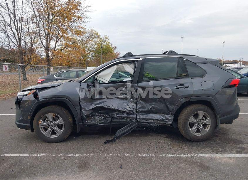 Photo 14 of 2024 Toyota Rav4 HYBRID XLE (VIN 4T3RWRFV3RU124754)