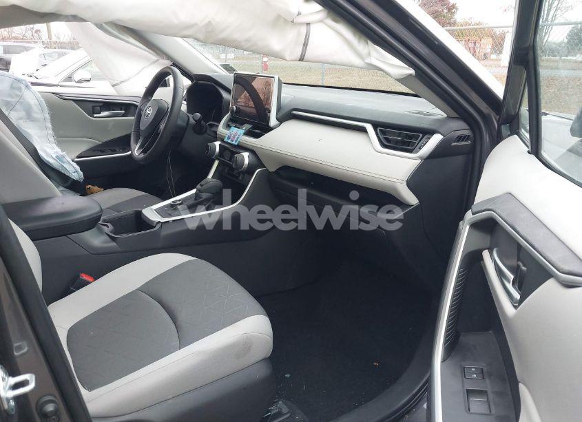 Photo 5 of 2024 Toyota Rav4 HYBRID XLE (VIN 4T3RWRFV3RU124754)