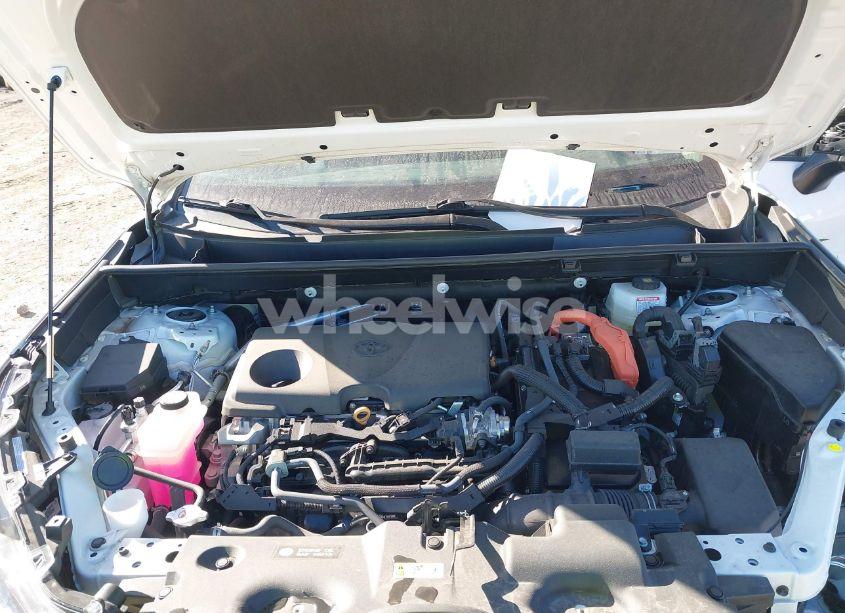 Photo 10 of 2024 Toyota Rav4 HYBRID XLE (VIN 4T3RWRFV3RU133020)