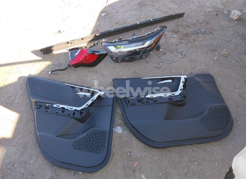 Photo 12 of 2024 Toyota Rav4 HYBRID XLE (VIN 4T3RWRFV3RU133020)