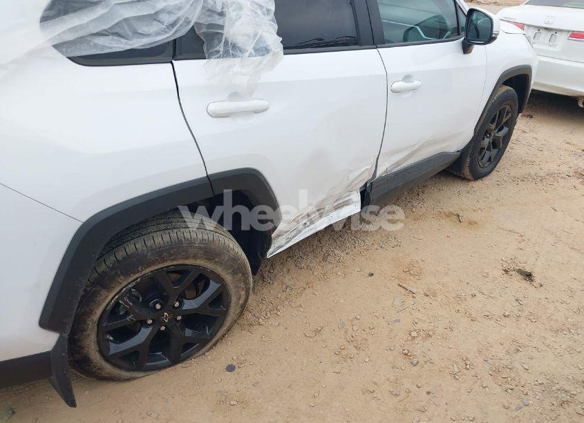 Photo 6 of 2024 Toyota Rav4 HYBRID XLE (VIN 4T3RWRFV3RU138380)