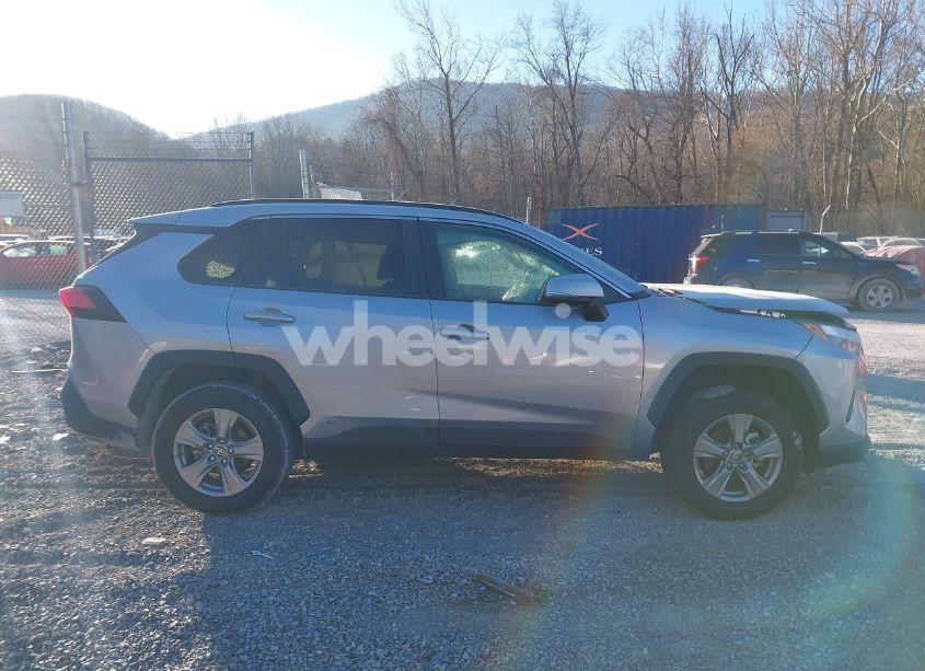 Photo 13 of 2024 Toyota Rav4 HYBRID XLE (VIN 4T3RWRFV3RU146186)