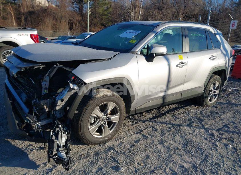 Photo 2 of 2024 Toyota Rav4 HYBRID XLE (VIN 4T3RWRFV3RU146186)