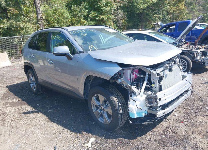 2024 Toyota Rav4 HYBRID XLE (VIN 4T3RWRFV3RU156846) main photo