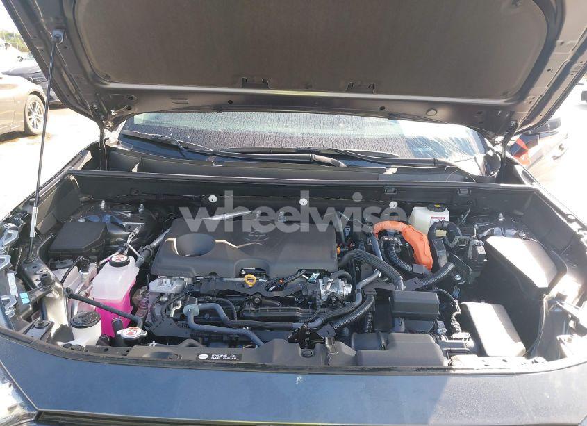 Photo 10 of 2025 Toyota Rav4 HYBRID XLE (VIN 4T3RWRFV3SU165097)