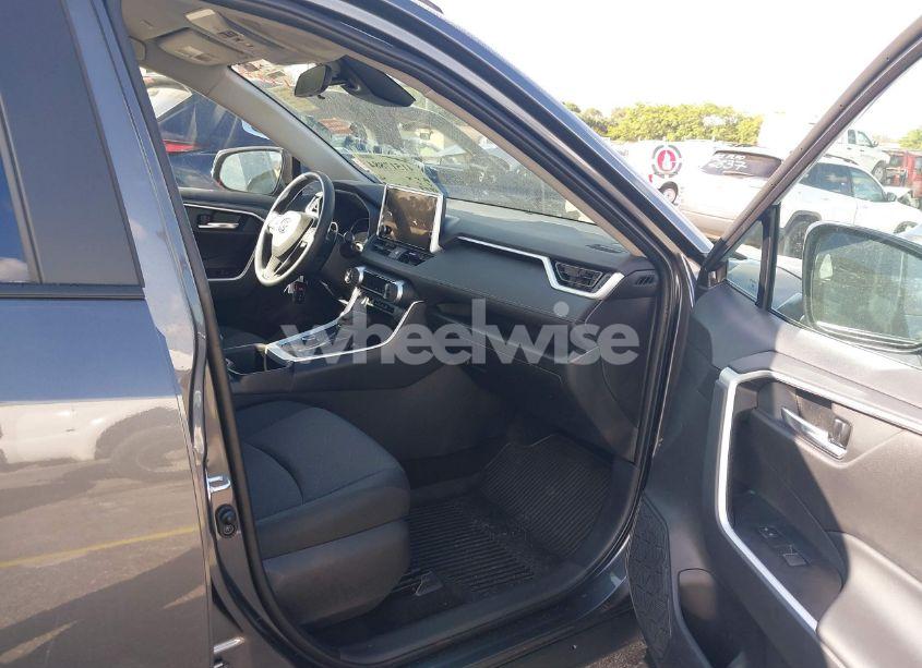 Photo 5 of 2025 Toyota Rav4 HYBRID XLE (VIN 4T3RWRFV3SU165097)