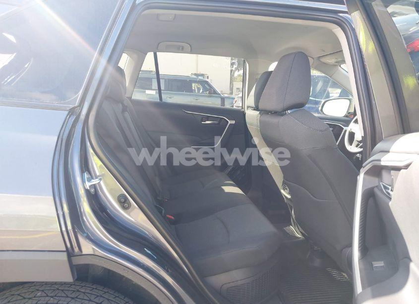 Photo 8 of 2025 Toyota Rav4 HYBRID XLE (VIN 4T3RWRFV3SU165097)