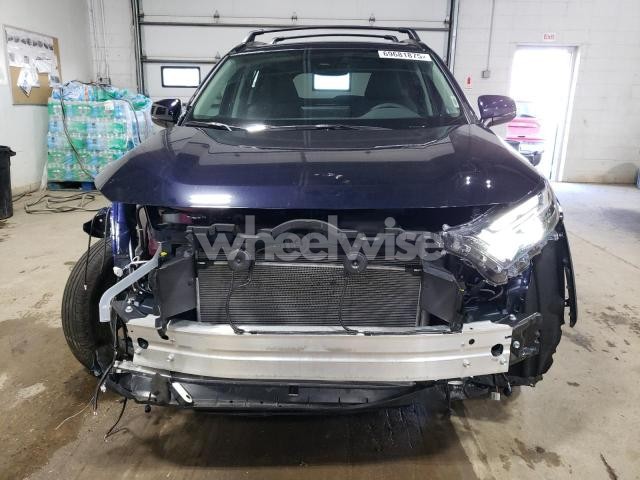 Photo 2 of 2025 TOYOTA RAV4 XLE (VIN 4T3RWRFV3SU183275)