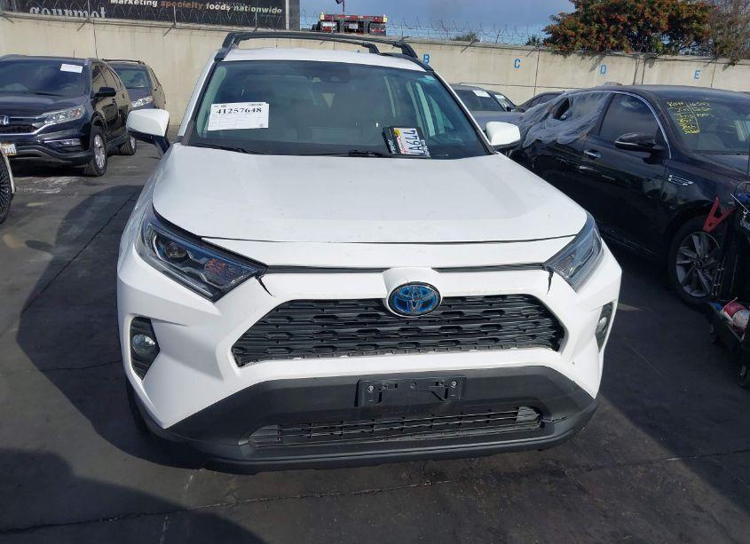 Photo 13 of 2020 Toyota Rav4 HYBRID XLE (VIN 4T3RWRFV4LU007532)