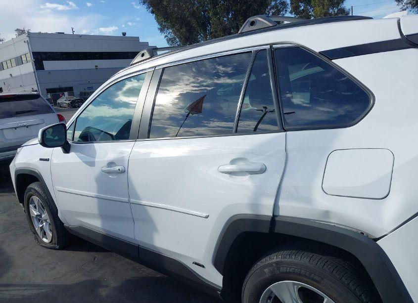 Photo 15 of 2020 Toyota Rav4 HYBRID XLE (VIN 4T3RWRFV4LU007532)