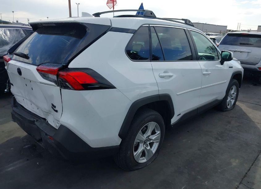 Photo 4 of 2020 Toyota Rav4 HYBRID XLE (VIN 4T3RWRFV4LU007532)