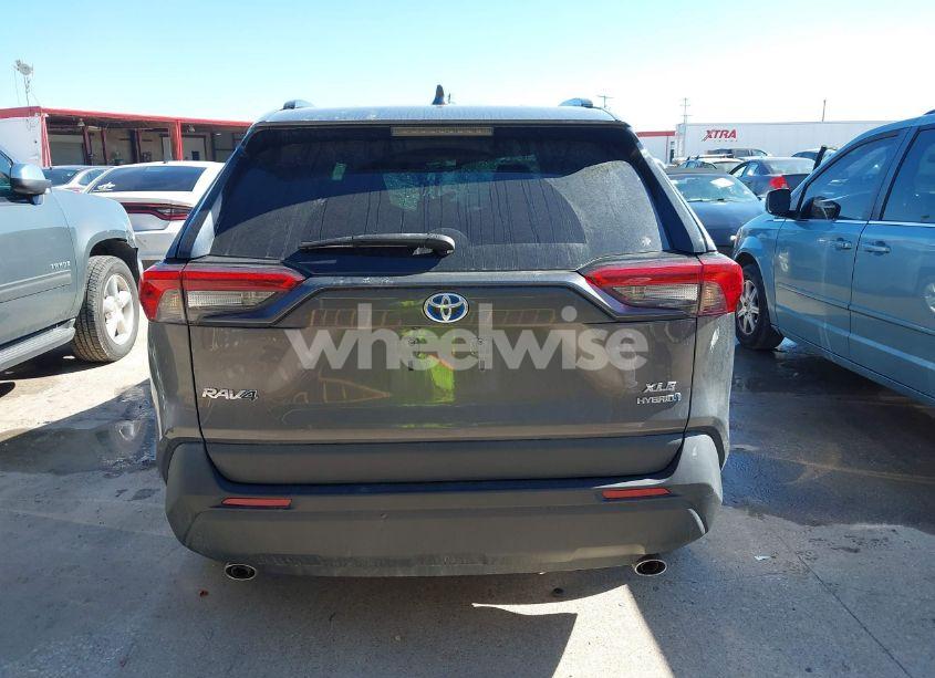 Photo 16 of 2021 Toyota Rav4 HYBRID XLE (VIN 4T3RWRFV4MU023960)