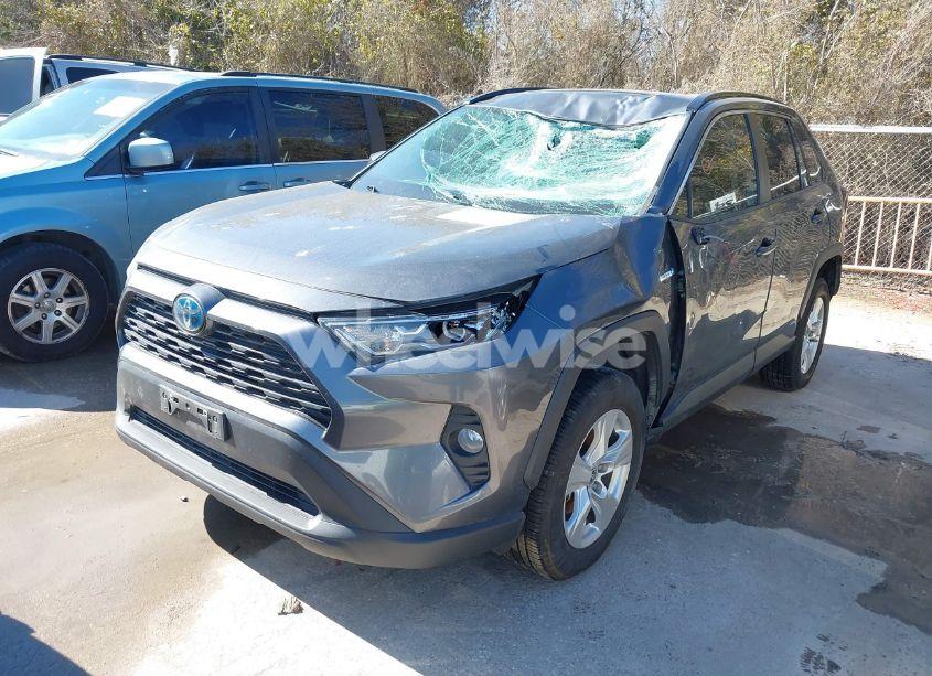 Photo 2 of 2021 Toyota Rav4 HYBRID XLE (VIN 4T3RWRFV4MU023960)