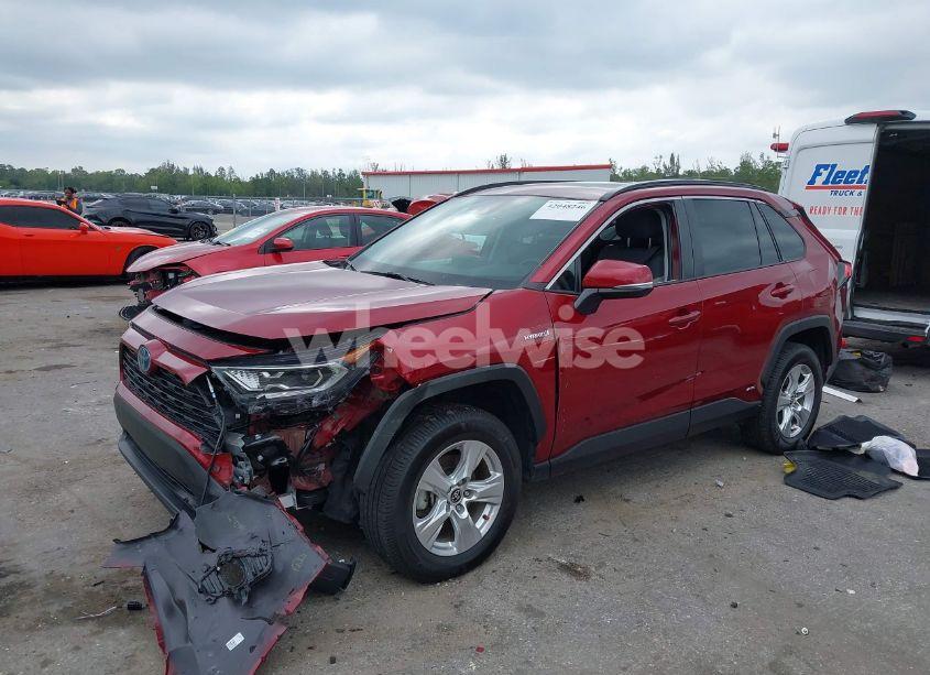 Photo 2 of 2021 Toyota Rav4 HYBRID XLE (VIN 4T3RWRFV4MU044341)