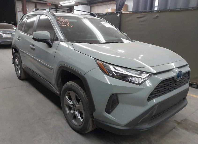 2022 Toyota Rav4 HYBRID XLE (VIN 4T3RWRFV4NU057057) main photo