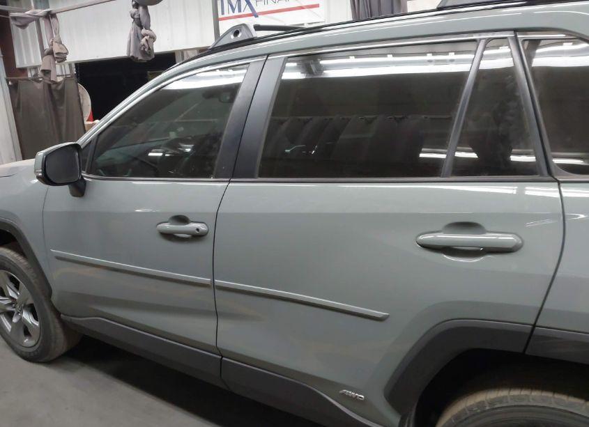 Photo 14 of 2022 Toyota Rav4 HYBRID XLE (VIN 4T3RWRFV4NU057057)