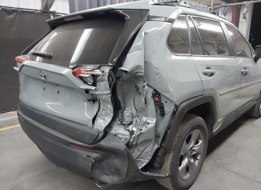 Photo 6 of 2022 Toyota Rav4 HYBRID XLE (VIN 4T3RWRFV4NU057057)