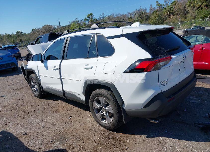 Photo 3 of 2022 Toyota Rav4 HYBRID XLE (VIN 4T3RWRFV4NU063862)