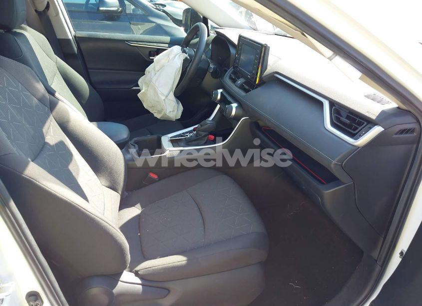 Photo 5 of 2022 Toyota Rav4 HYBRID XLE (VIN 4T3RWRFV4NU063862)