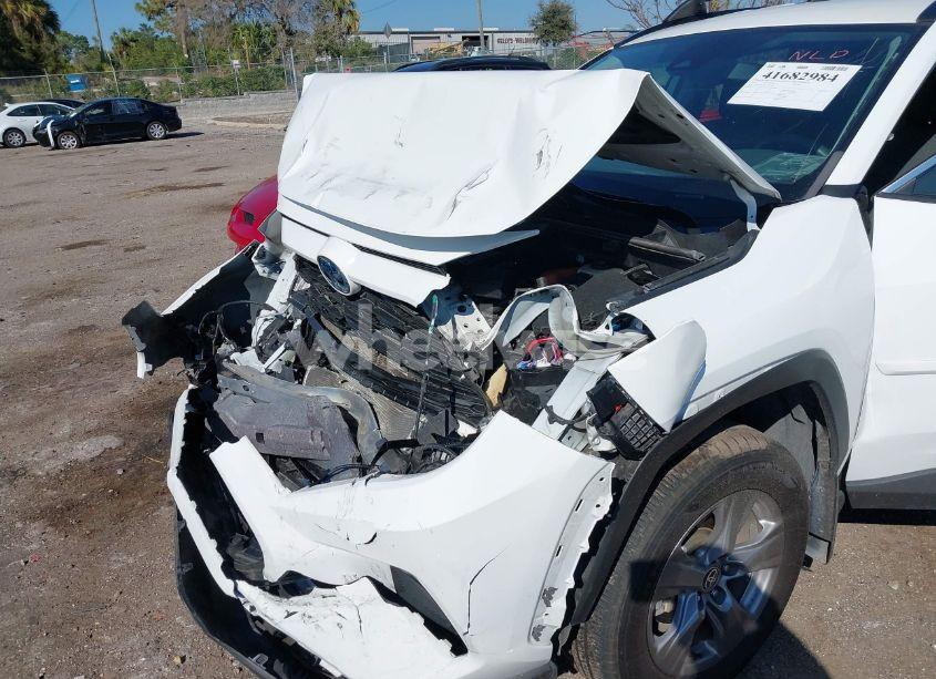 Photo 6 of 2022 Toyota Rav4 HYBRID XLE (VIN 4T3RWRFV4NU063862)