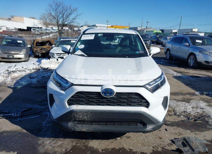 Photo 13 of 2022 Toyota Rav4 HYBRID XLE (VIN 4T3RWRFV4NU067622)