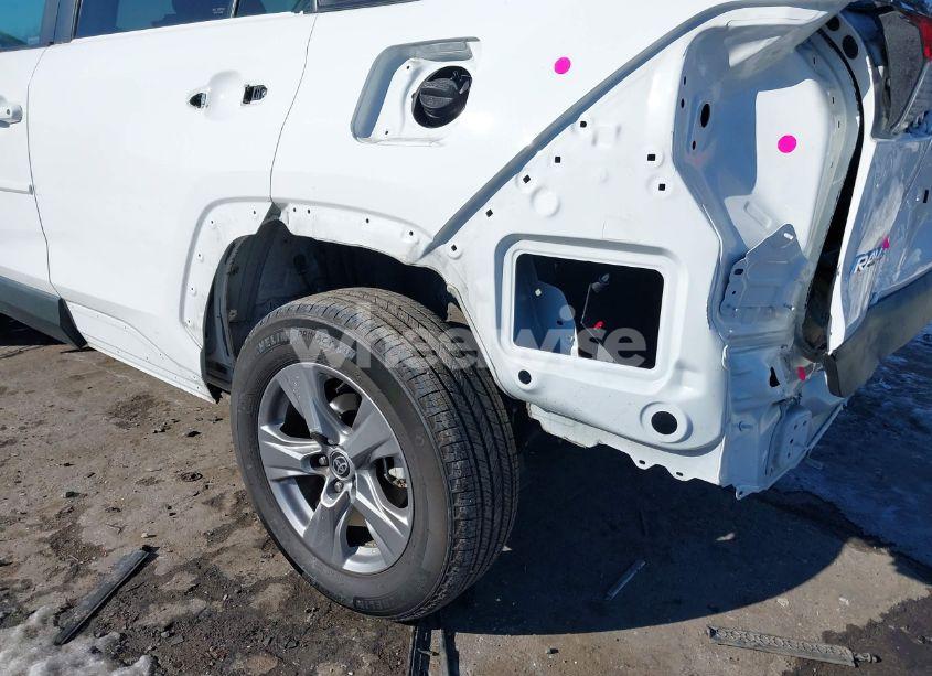 Photo 18 of 2022 Toyota Rav4 HYBRID XLE (VIN 4T3RWRFV4NU067622)