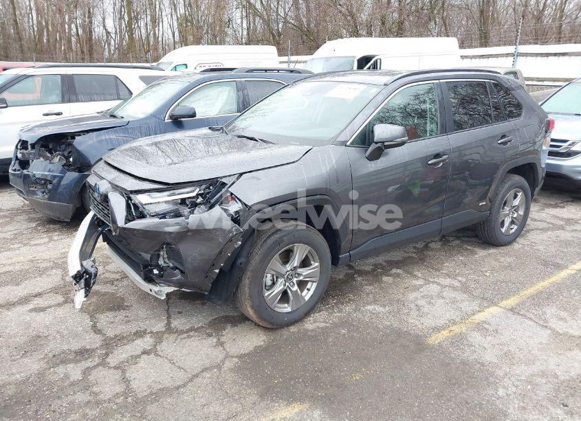 Photo 2 of 2024 Toyota Rav4 HYBRID XLE (VIN 4T3RWRFV4RU118042)