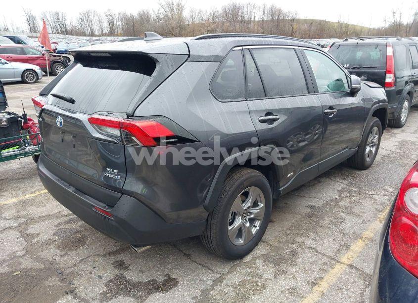 Photo 4 of 2024 Toyota Rav4 HYBRID XLE (VIN 4T3RWRFV4RU118042)