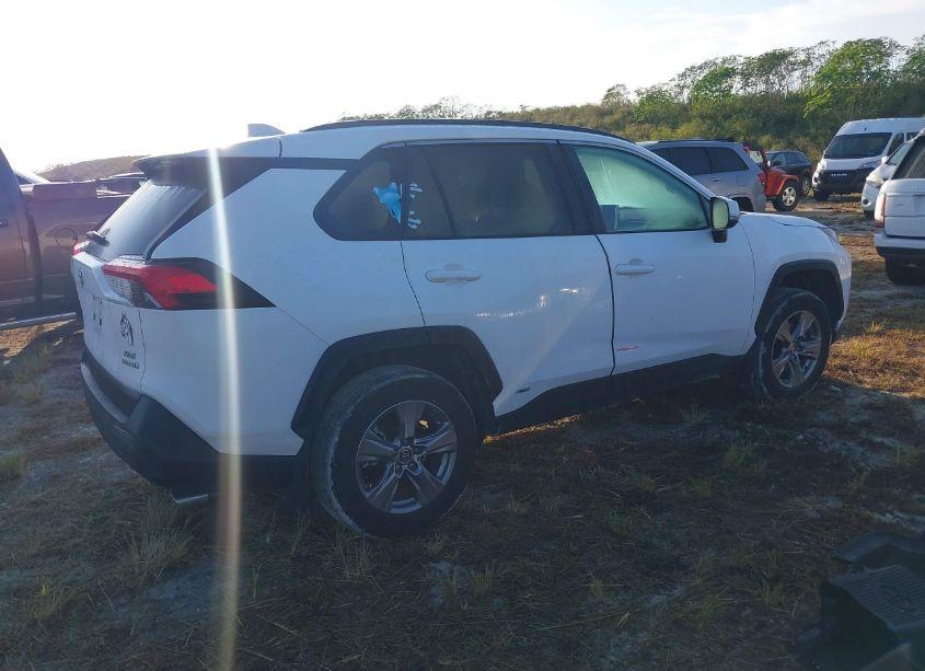 Photo 4 of 2024 Toyota Rav4 HYBRID XLE (VIN 4T3RWRFV4RU140476)