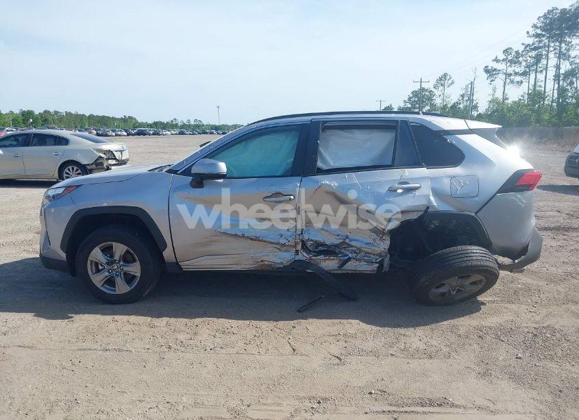Photo 14 of 2024 Toyota Rav4 HYBRID XLE (VIN 4T3RWRFV4RU145984)