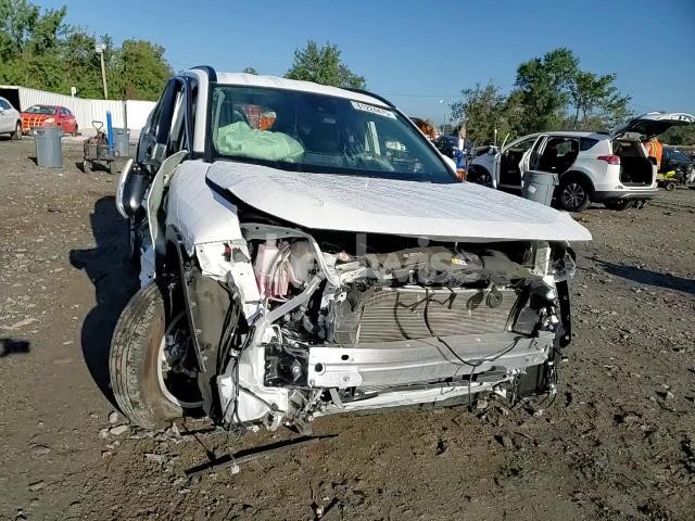 Photo 10 of 2025 TOYOTA RAV4 XLE (VIN 4T3RWRFV4SU164413)